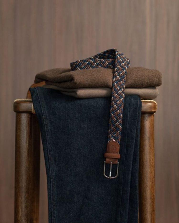  CHESTNUT BROWN 